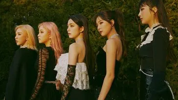 Can You Call Yourself a Reveluv? Take This Red Velvet Quiz ✅